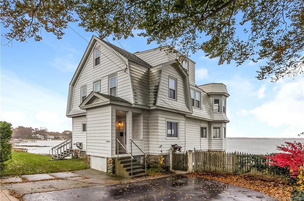 1024 Pequot Avenue, New London