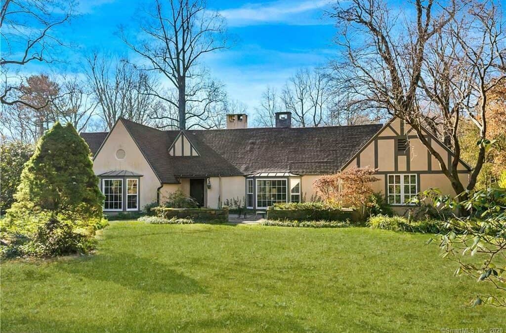 49 Sunswyck Road, Darien