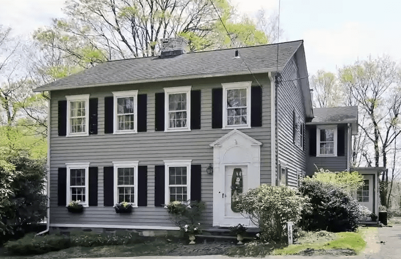 184 Middlesex Road, Darien